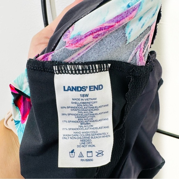 SlenderSuit Carmela Scoop Neck One Piece Swimsuit - Picture 6 of 6